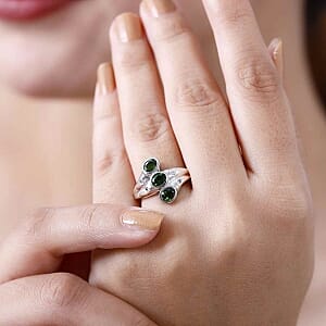 Chrome Diopside and White Zircon 1.27 ctw 3 Stone Ring in Platinum Over Sterling Silver (Size 5.5)