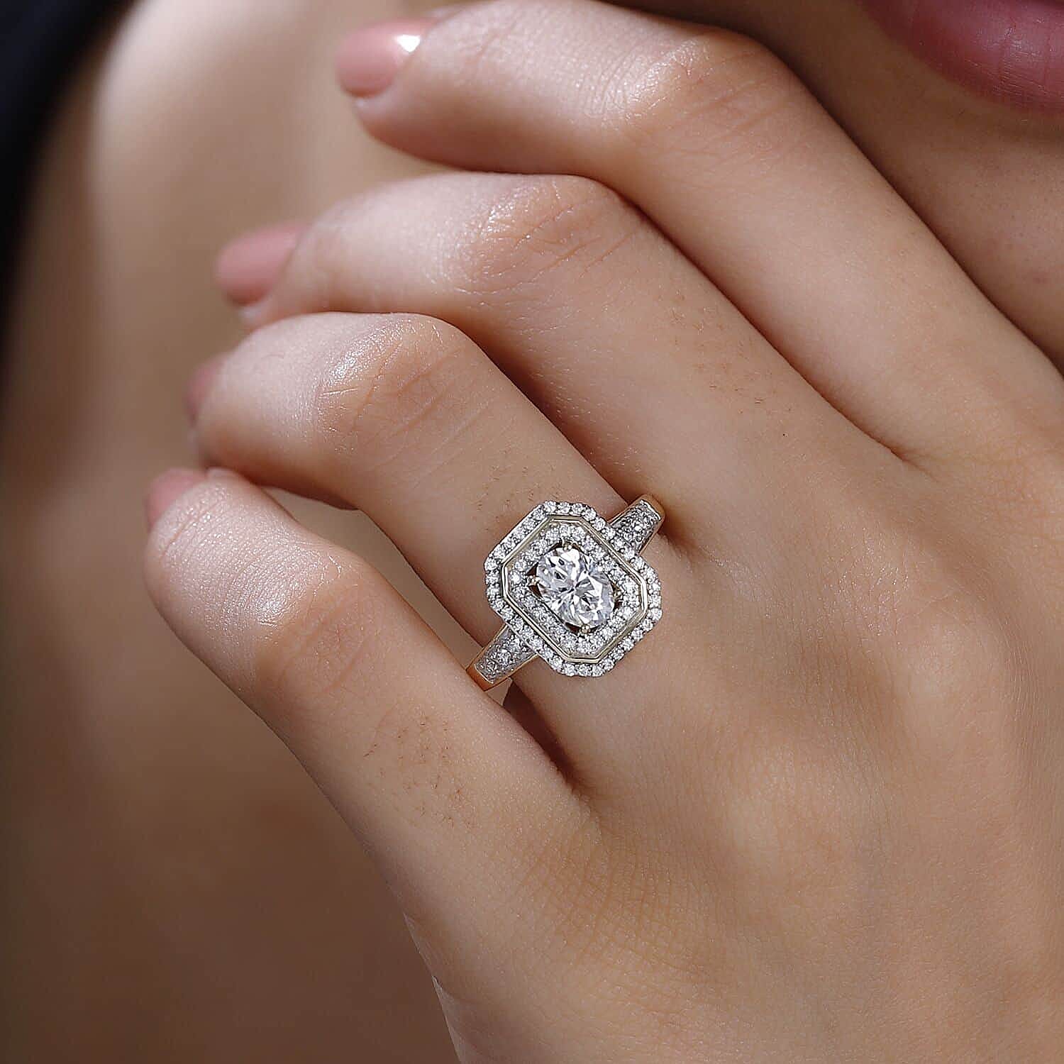 Luxoro Moissanite 1.50 ctw Ring in 10K Yellow Gold (Size 7.0)