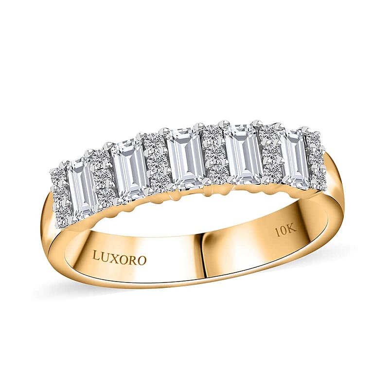 Moissanite 0.80 ctw Band Ring in 10K Yellow Gold (Size 7.0)