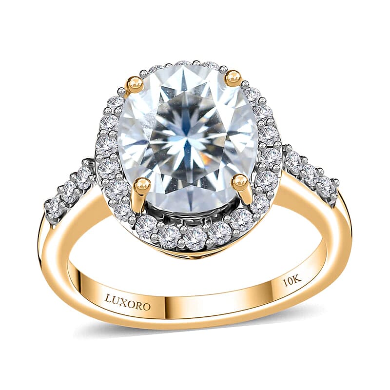 Luxoro Moissanite 4.55 ctw Ring in 10K Yellow Gold (Size 7.0)