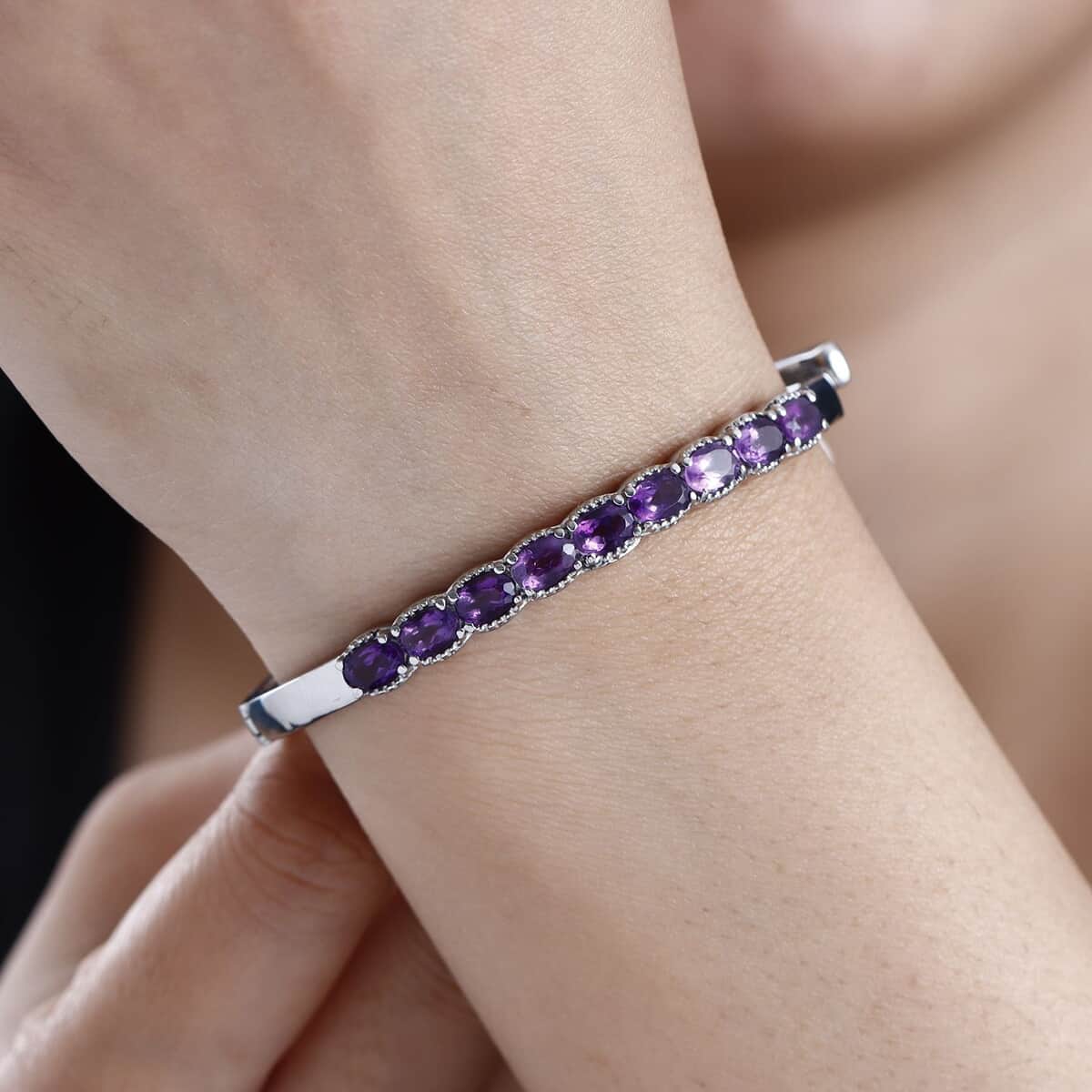 African Amethyst Bangle Bracelet in Stainless Steel (6.50 In) 3.60 ctw image number 2