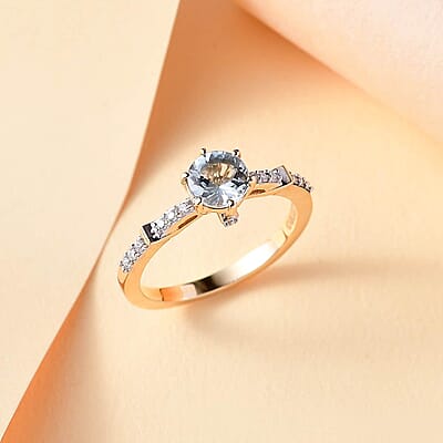 Luxoro Premium Mangoro Aquamarine and Moissanite 0.90 ctw Ring in 10K Yellow Gold (Size 7.0)