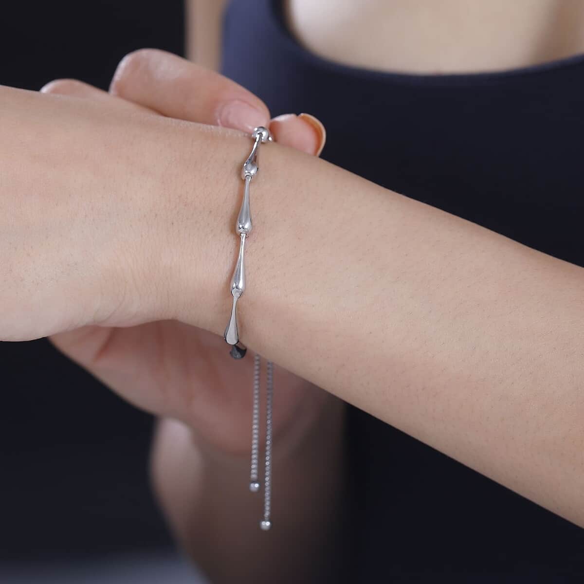 Karis Rain Drop Link Bolo Bracelet in Platinum Bond and Stainless Steel image number 2