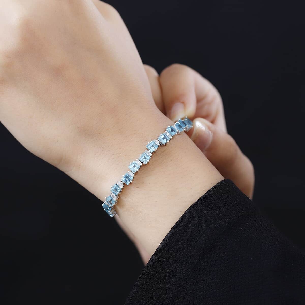 Premium Betroka Blue Apatite and Moissanite Ocean Wave Bracelet in Rhodium Over Sterling Silver (8.00 In) 13.50 ctw image number 2