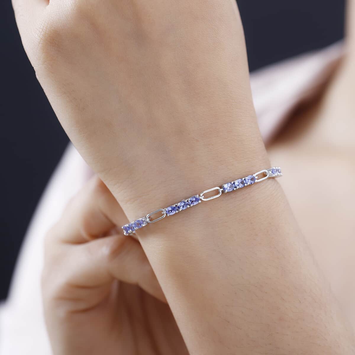 Tanzanite Paper Clip Chain Bracelet in Rhodium Over Sterling Silver (7.25 In) 3.00 ctw image number 2