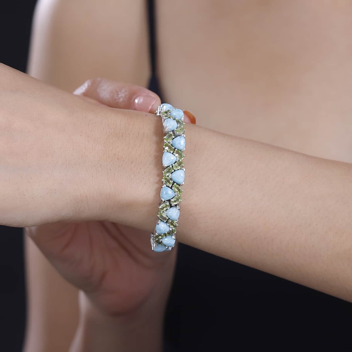 Larimar and Peridot 35.20 ctw Bracelet in Platinum Over Sterling Silver (7.25 In) image number 2