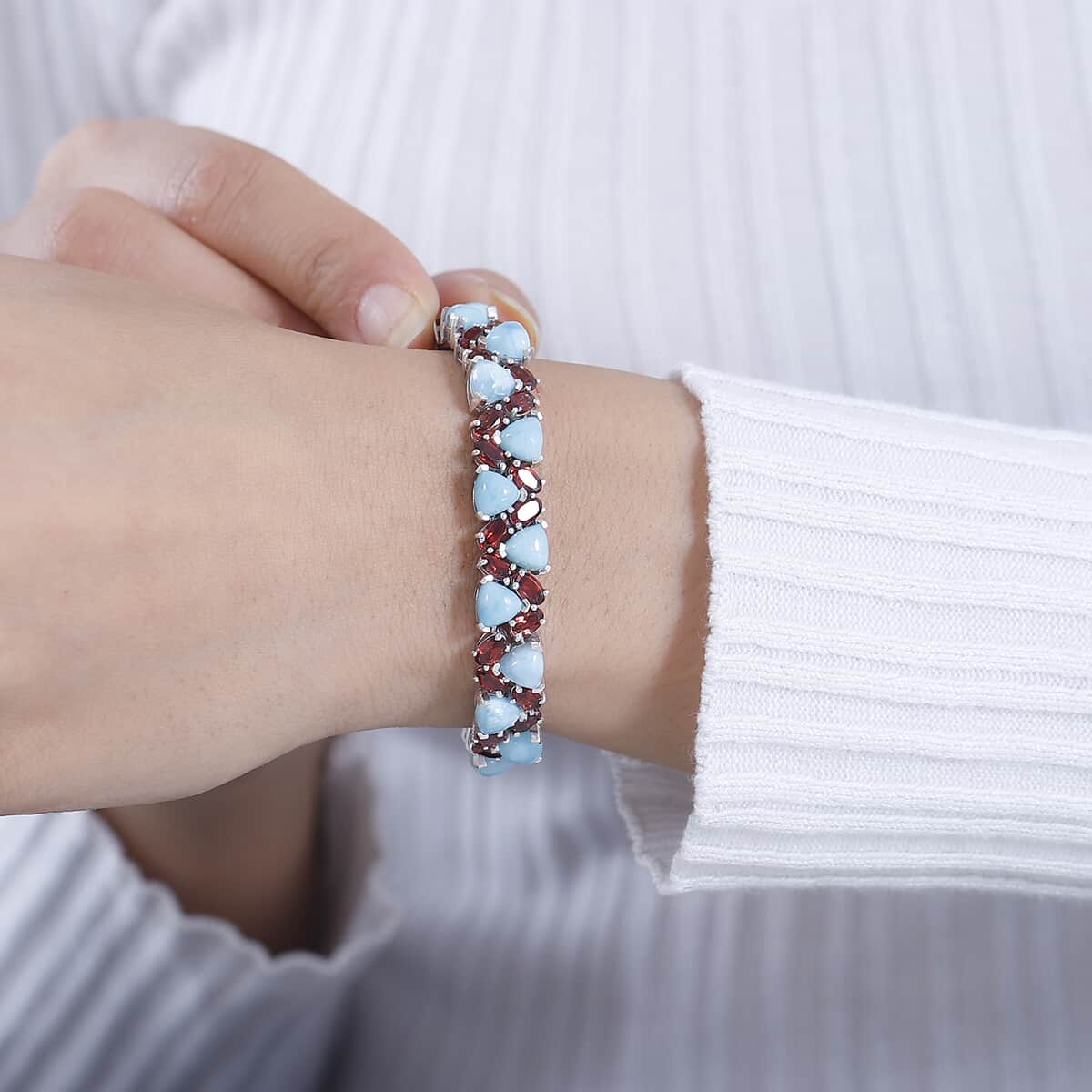 Larimar and Mozambique Garnet 37.20 ctw Bracelet in Platinum Over Sterling Silver (7.25 In) image number 2