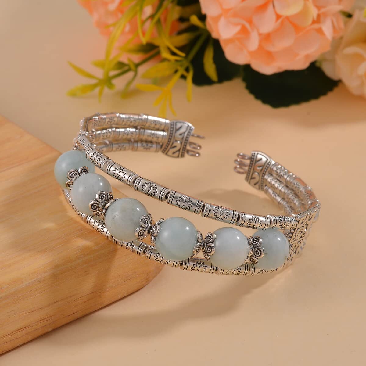 Aquamarine Cuff Bracelet in Silvertone (7.00 In) 70.00 ctw image number 1