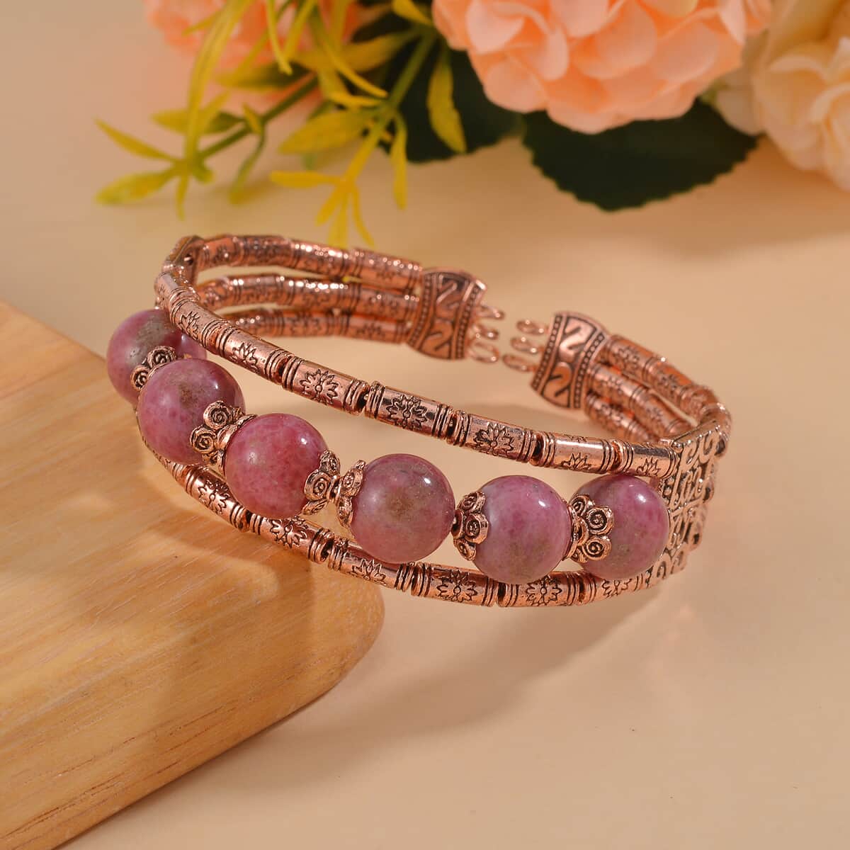 Rhodochrosite Cuff Bracelet in Rosetone (7.00 In) 70.00 ctw image number 1