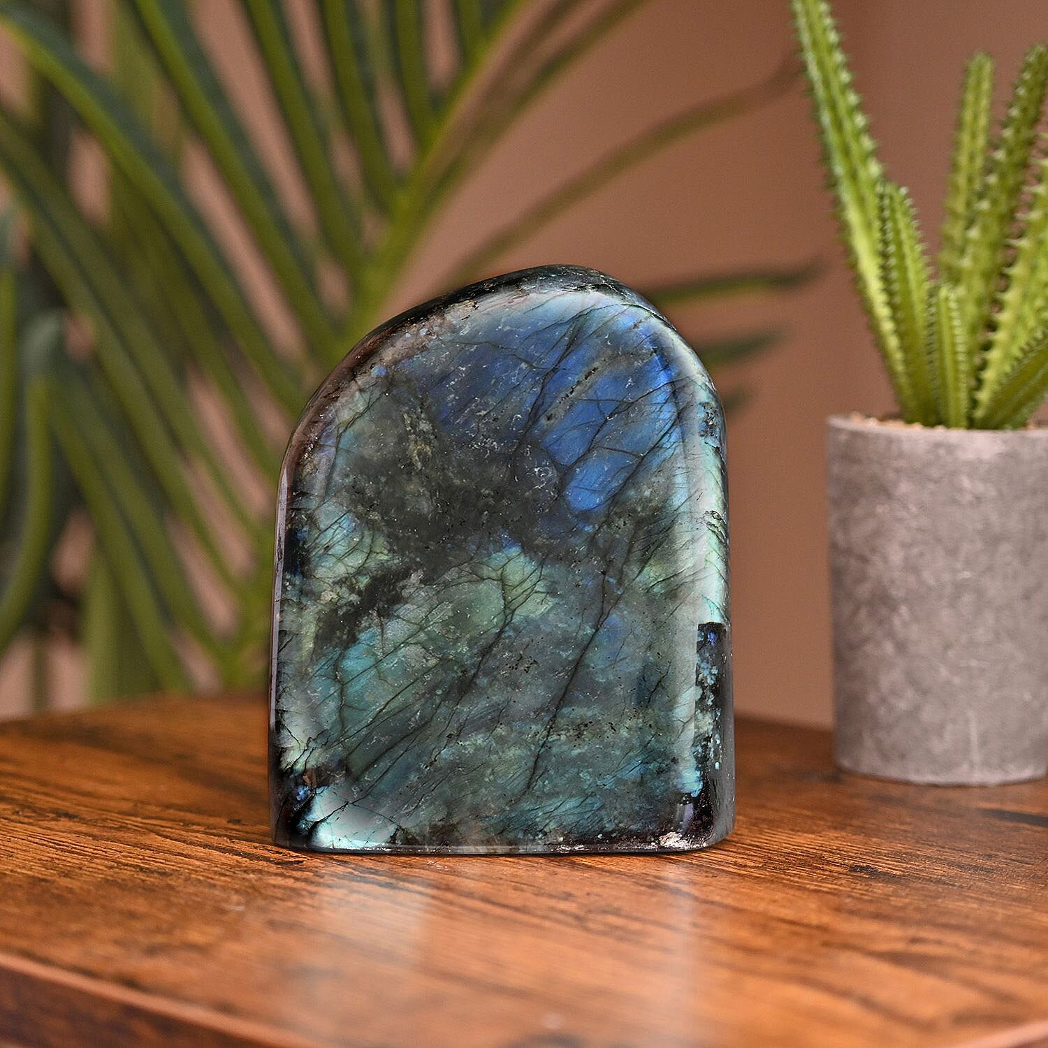 Buy Handcrafted Natural Iridescent Madagascar Labradorite Gemstone