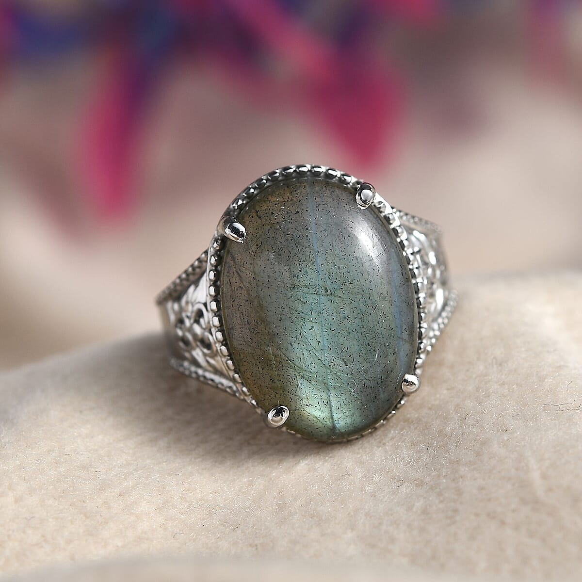 Malagasy Labradorite Solitaire Ring in Stainless Steel (Size 11.0) 11.90 ctw image number 1