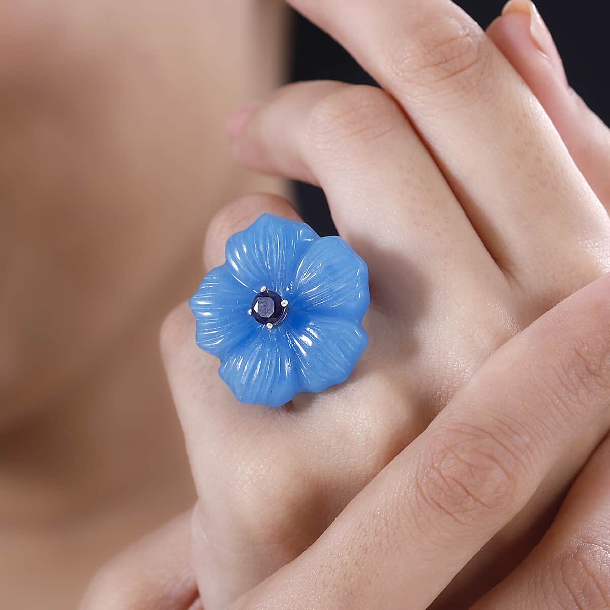 Blue Jade (D) Carved and Masoala Sapphire (D) 43.35 ctw Primrose Floral Ring in Platinum Over Sterling Silver (Size 7.0) image number 2