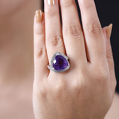D'Joy Carving Cut African Amethyst and White Zircon 9.65 ctw Ring in Platinum Over Sterling Silver (Size 10.0)