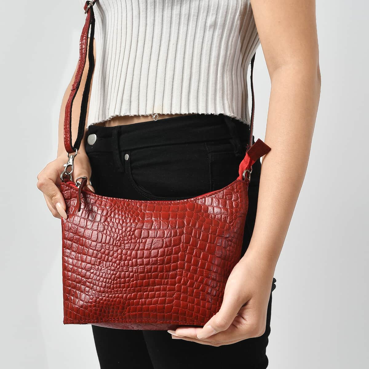 Red Croco Embossed Genuine Leather Crossbody Bag image number 2