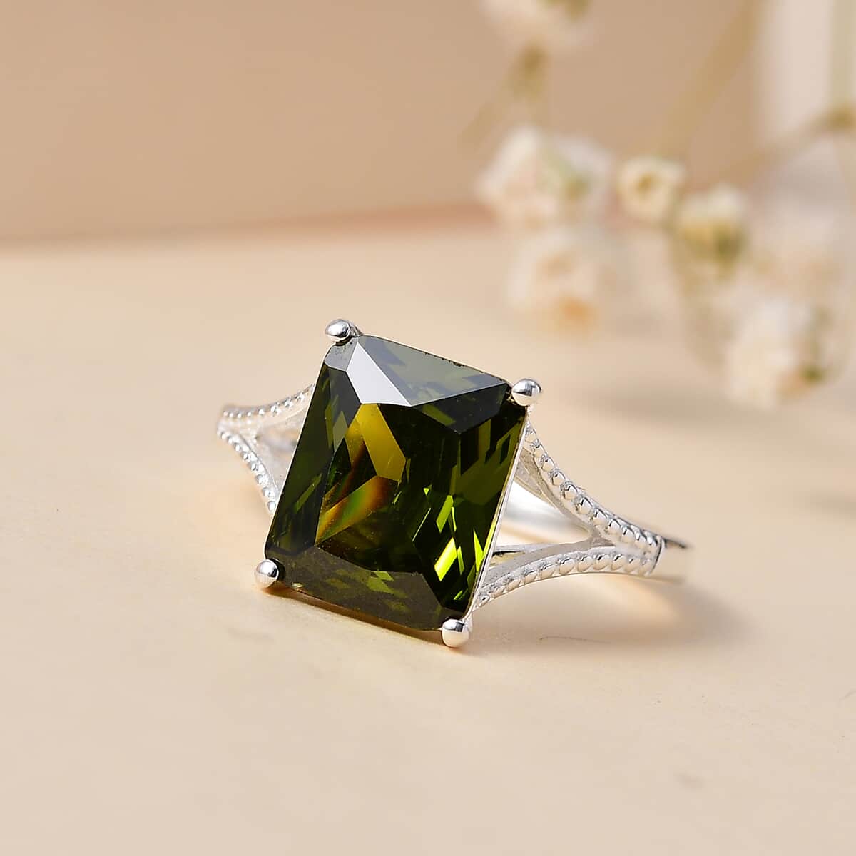 Simulated Green Diamond Solitaire Ring in Sterling Silver (Size 9.0) 5.25 ctw image number 1