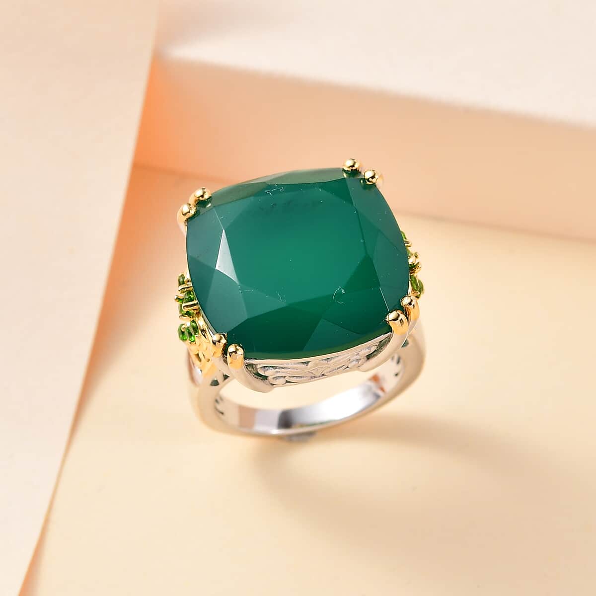 Green Onyx, Chrome Diopside Ring in Vermeil YG and Platinum Over Sterling Silver (Size 10.0) 18.75 ctw image number 1