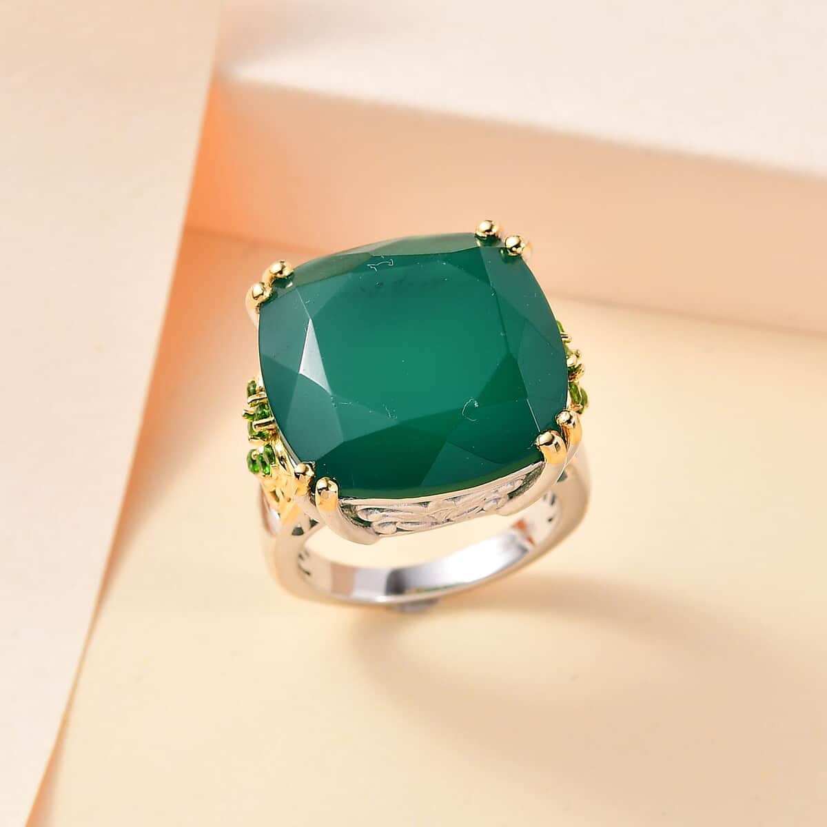 Verde Onyx and Chrome Diopside Ring in Vermeil YG and Platinum Over Sterling Silver (Size 7.0) 18.75 ctw image number 1