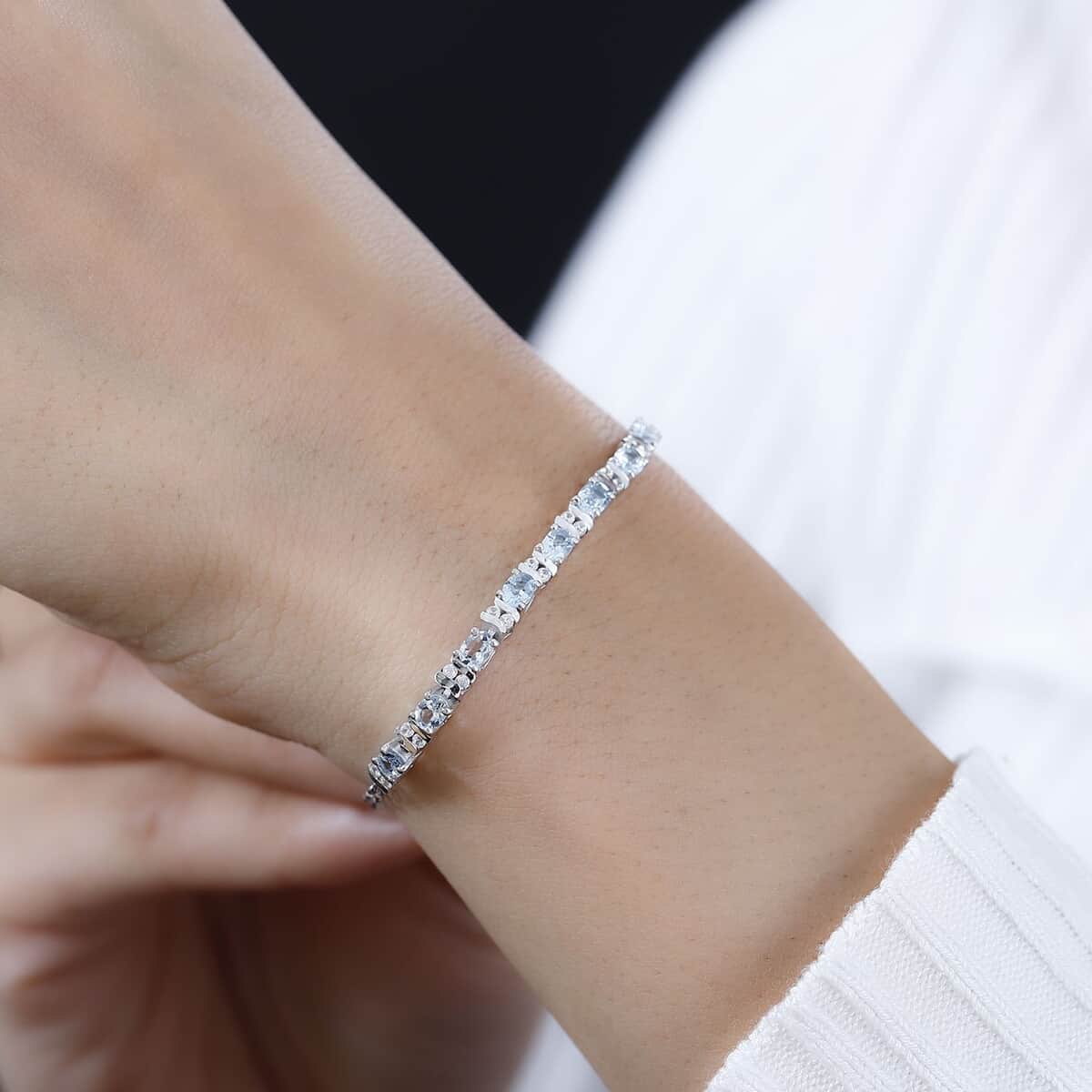 Santa Maria Aquamarine and White Zircon Sea Wave Bracelet in Rhodium Over Sterling Silver (7.25 In) 1.70 ctw image number 2