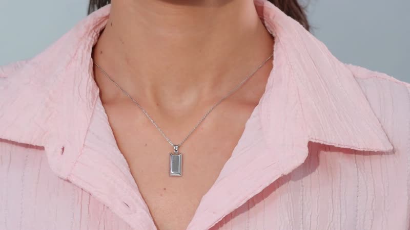 950 Platinum Bar Pendant without Chain 3.40 Grams