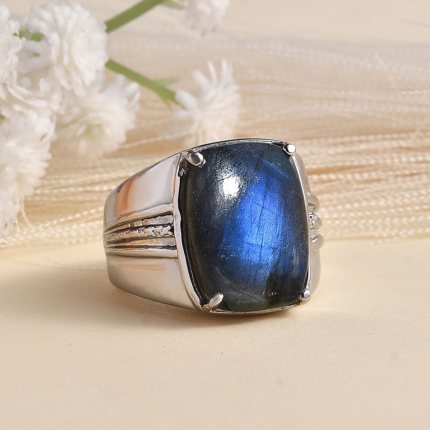 Malagasy Labradorite 16.45 ctw Ring in Stainless Steel (Size 6.5)