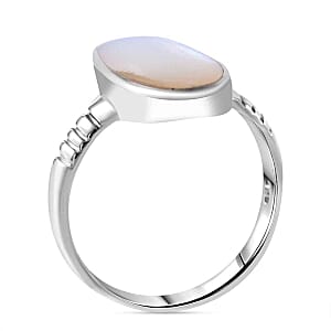 Mother of pearl Free 2.50 ctw Ring in Sterling Silver (Size 9)