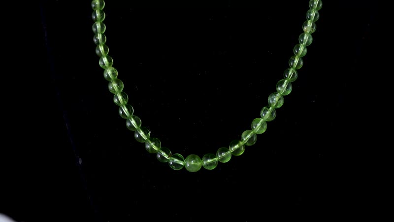 D'Joy Peridot Beaded Graduated Necklace 18-20 Inches in Vermeil Yellow Gold Over Sterling Silver 100.00 ctw