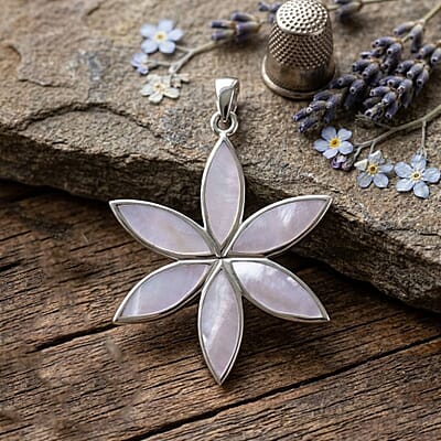 Mother Of Pearl Pendant without Chain in Sterling Silver