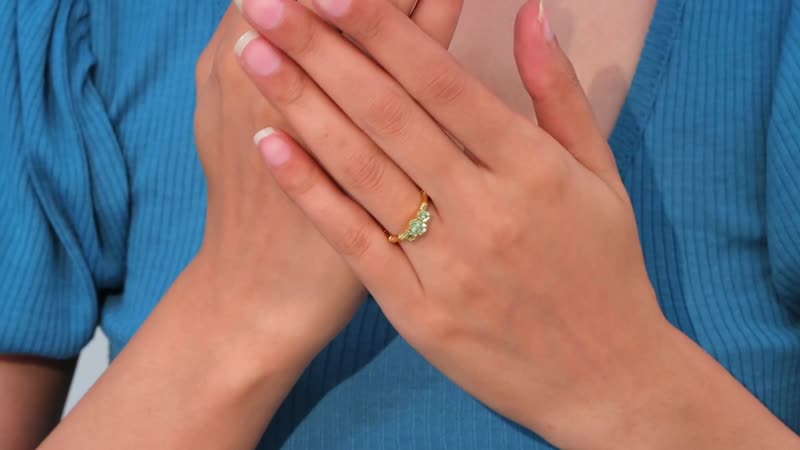 Brazilian Mint Garnet 3 Stone Ring in 18K Vermeil YG Over Sterling Silver (Size 7.0) 0.90 ctw