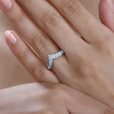 Betroka Blue Apatite 0.44 ctw Band Ring in Platinum Over Sterling Silver (Size 6.5)