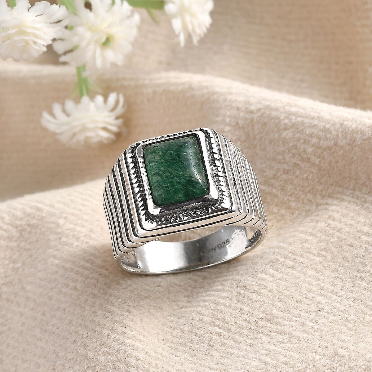 Green Aventurine Men's Ring in Sterling Silver (Size 9.0) 2.50 ctw image number 1