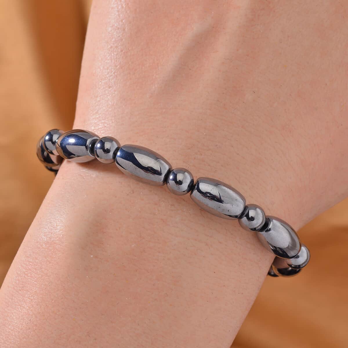Terahertz Barrel and Beaded Stretch Bracelet with Magnetic Lock in Stainless Steel (7.25 In) 54.00 ctw image number 1