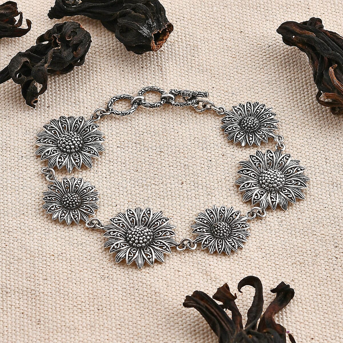 Bali Legacy Sunflower Bracelet in Sterling Silver (8.00 In) 15.60 Grams image number 1