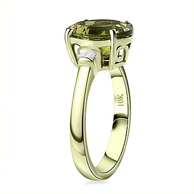 Luxoro Premium Hebei Peridot and G-H I2 Diamond 3.75 ctw Statement Ring in 10K Green Gold (Size 6.0)