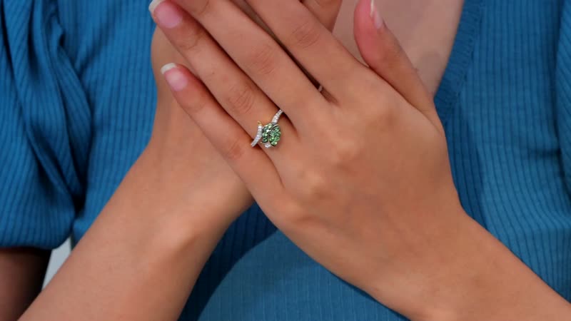 Brazilian Mint Garnet, Moissanite Ring in 18K Vermeil YG Over Sterling Silver (Size 7.0) 0.60 ctw