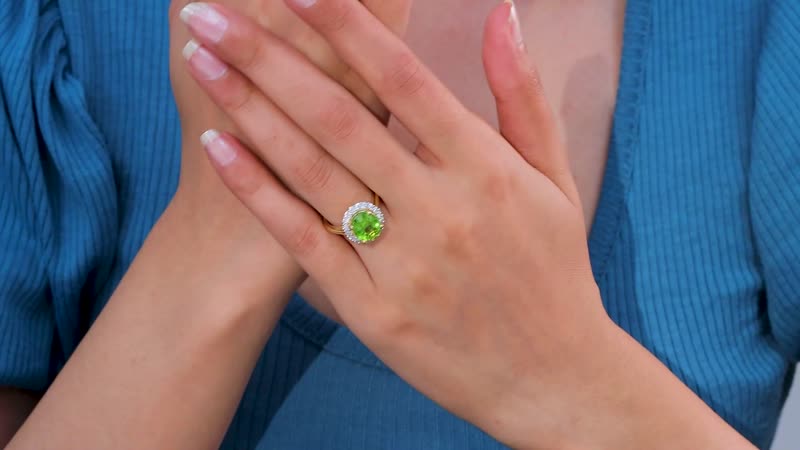 Epic Deal Peridot, Moissanite Ring in Rhodium Over Sterling Silver (Size 6.0) 5.25 ctw
