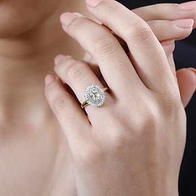 Premium Brazilian Mint Garnet and Diamond Island Ring in 18K Vermeil Yellow Gold Over Sterling Silver (Size 5.0) 1.15 ctw
