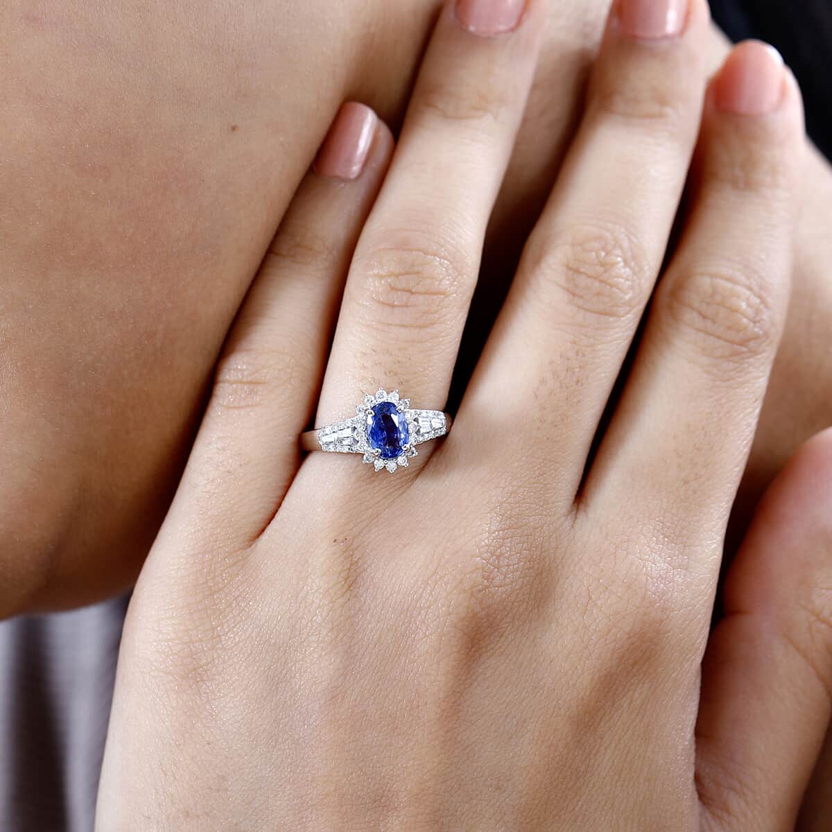 Luxoro 14K White Gold AAA Ceylon Blue Sapphire and G-H I2 Diamond Sunburst Ring (Size 7.0) 1.30 ctw image number 2