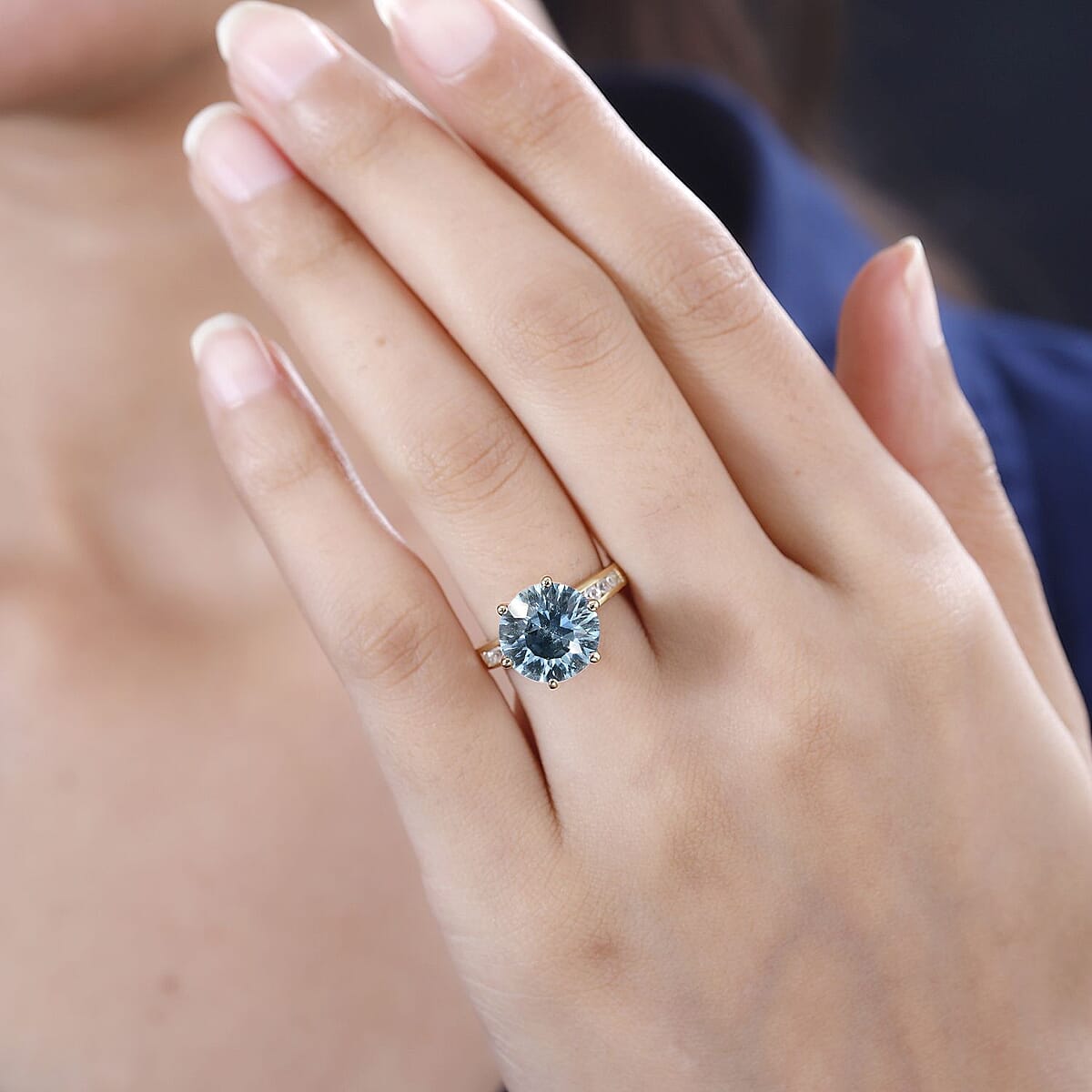 Millennium Cut Sky Blue Topaz and White Zircon Ring in Vermeil Yellow Gold Over Sterling Silver (Size 5.0) 6.40 ctw image number 2