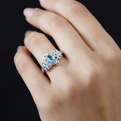 Premium Betroka Blue Apatite Dolphin Ring in Rhodium Over Sterling Silver (Size 5.0) 0.80 ctw