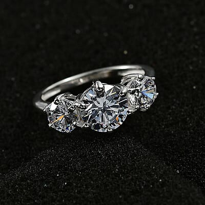 D'Joy Simulated Diamond 3.65 ctw 3 Stone Ring in Sterling Silver (Size 5.0)