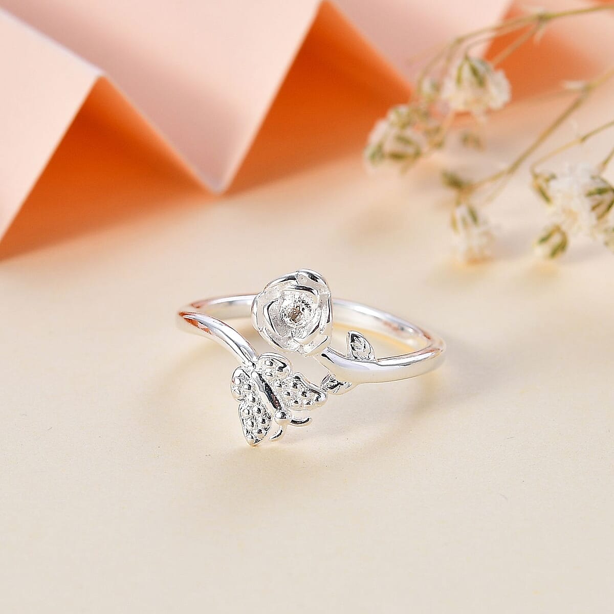 Diamond Accent Ring in Sterling Silver (Size 7.0) image number 1