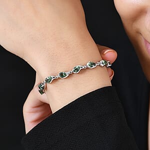 D'Joy Andranomaro Green Apatite Raindrop Bracelet in Rhodium Over Sterling Silver (7.25 In) 7.25 ctw