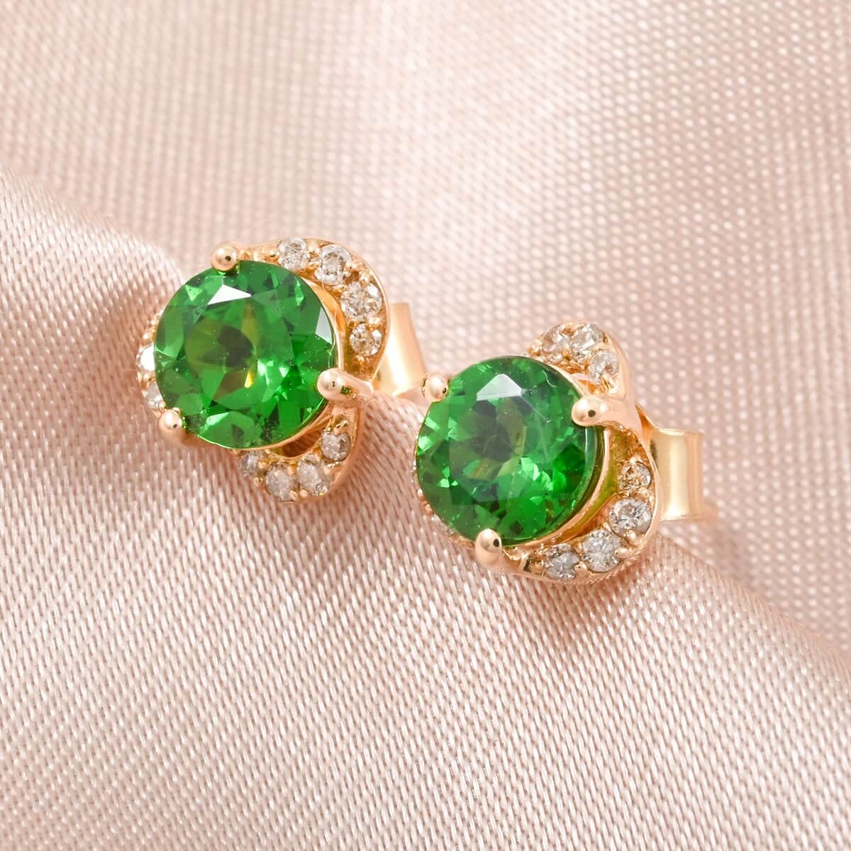 Certified & Appraised Luxoro 14K Yellow Gold AAA Tsavorite Garnet and I2 Diamond Earrings 1.30 ctw image number 1