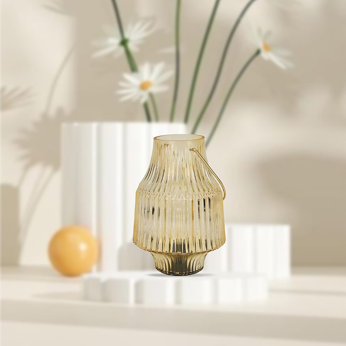 Yellow Ribbed Glass Lamp with a Bulb (2xAAA Battery not include) image number 0