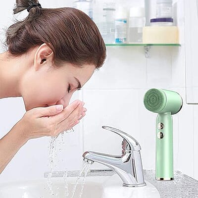 Bene Beauty LED Rotating Facial Cleaning Brush - Green