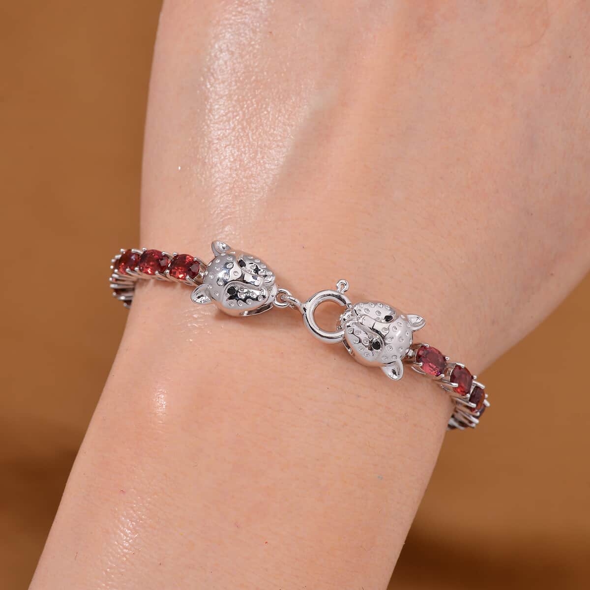 Tanzanian Wine Garnet and Thai Black Spinel 15.60 ctw Double Leopard Head Bracelet in Rhodium Over Sterling Silver (8.00 In) image number 1