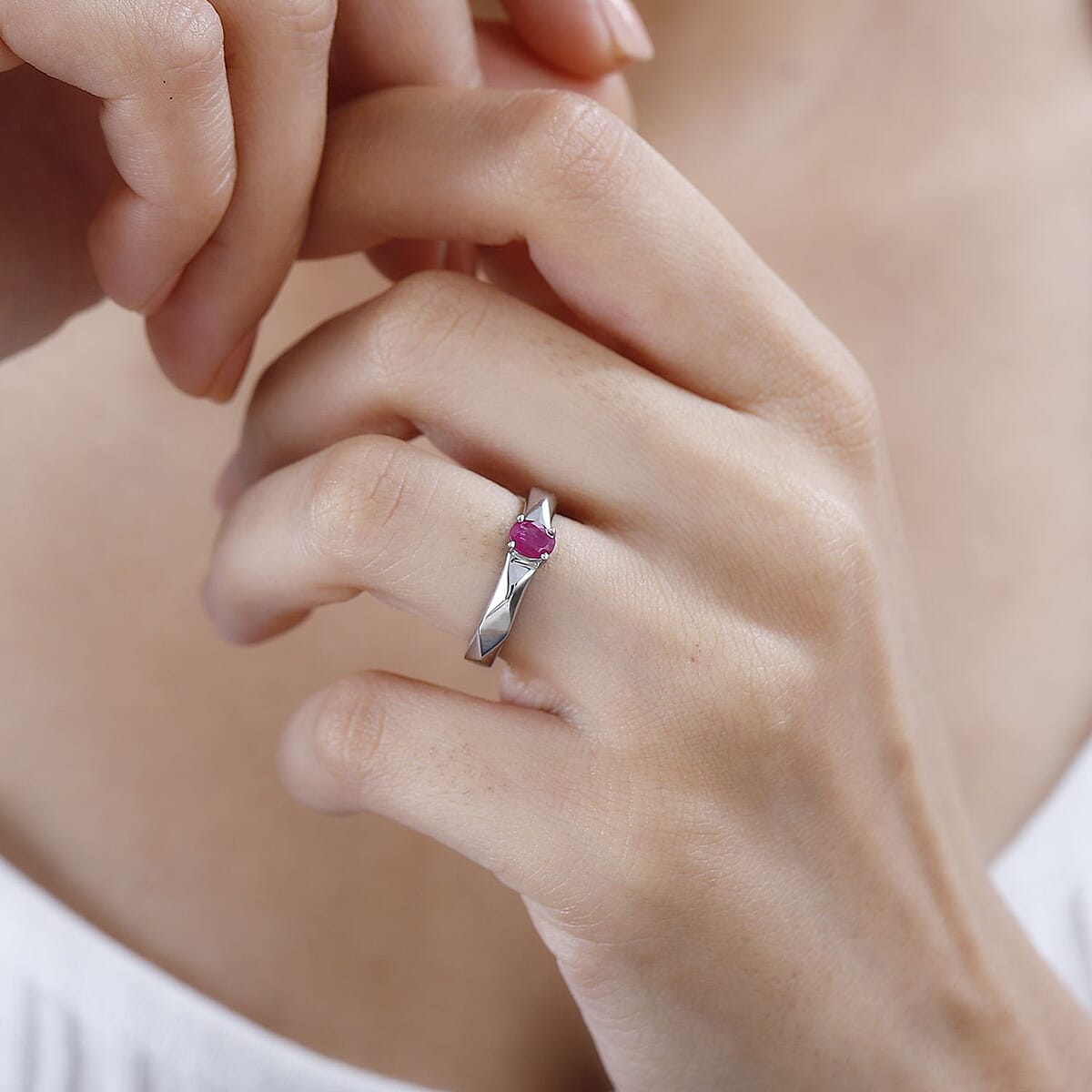 Montepuez Ruby Art Deco Ring in Rhodium Over Sterling Silver (Size 5.0) 0.40 ctw image number 2