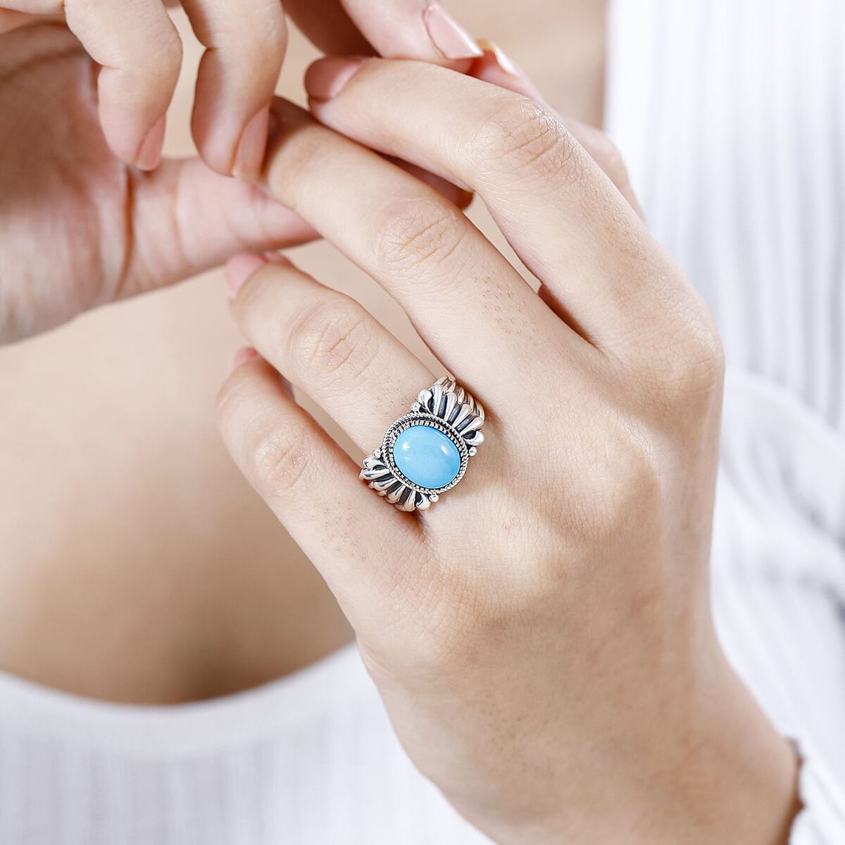 Artisan Crafted Sleeping Beauty Turquoise Solitaire Ring in Sterling Silver (Size 8.0) 3.25 ctw image number 2