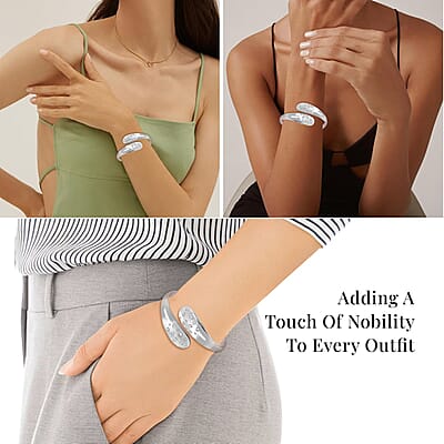 Simulated Diamond Raindrop Bangle Bracelet in Stainless Steel (8.0 In)