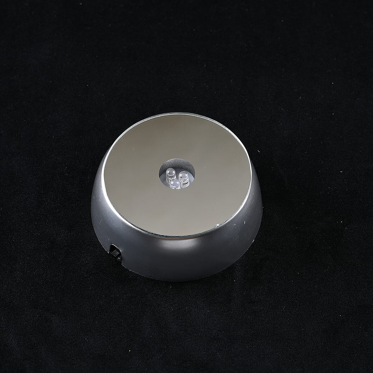 3D Butterfly Engraved Crystal Figurine (3.9) with Radiating Light (AAA Battery not Included) image number 3